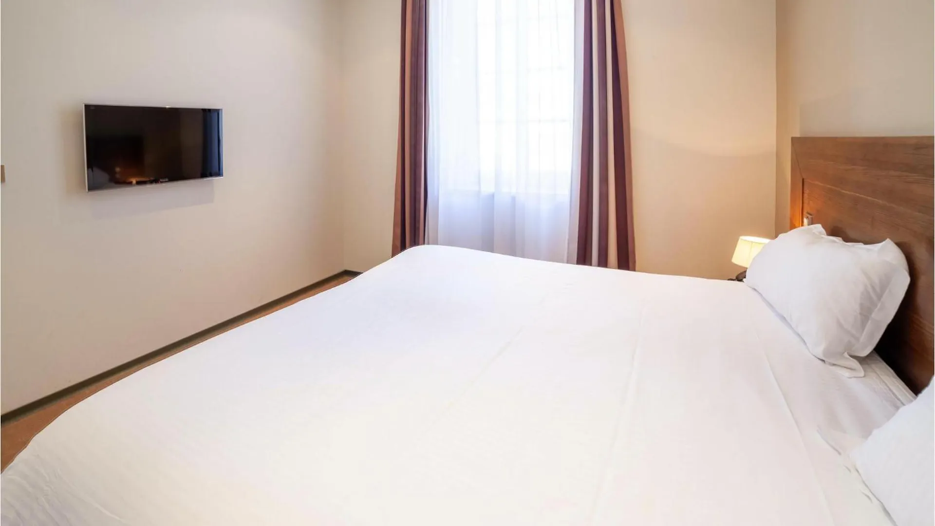 1 Bedroom Gorgeous Apartment In Saint-Affrique